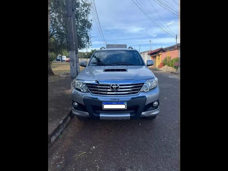Toyota Hilux SW4
